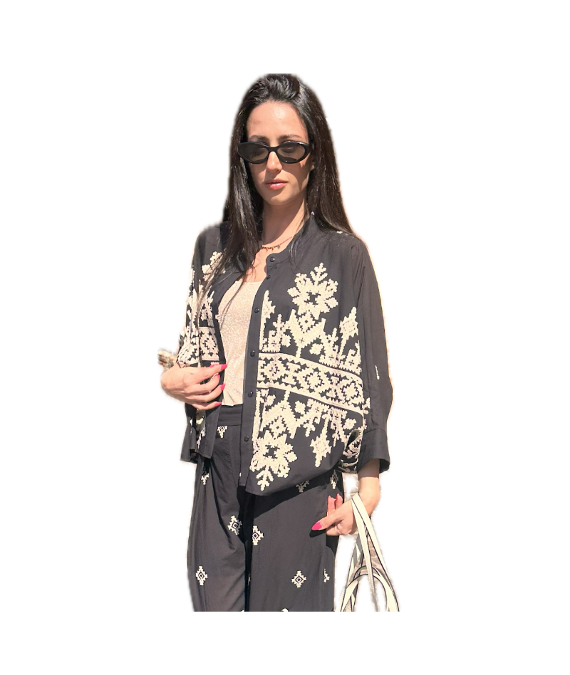 Camicia trapezio ricami